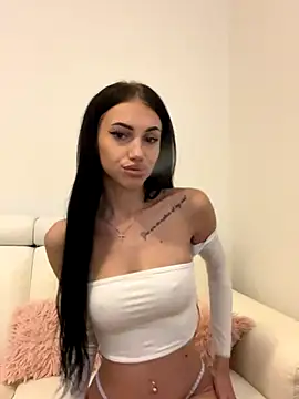 ilariea girl online show from 10/30/25, 10:21