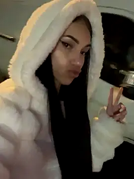 ilariea girl online show from 11/07/25, 08:20