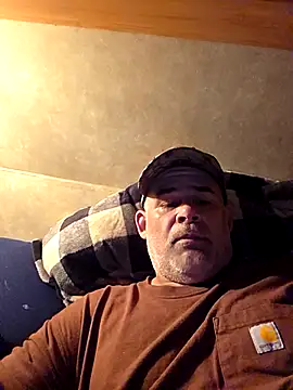 Snapshot of DeeBestEver chatting on 10/28/25, 01:31 DeeBestEver online show from 10/28/25, 01:31