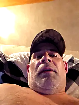 Snapshot of DeeBestEver chatting on 11/13/25, 05:12 DeeBestEver online show from 11/13/25, 05:12