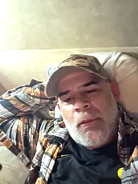 Snapshot of DeeBestEver chatting on 01/11/26, 04:28 DeeBestEver online show from 01/11/26, 04:28