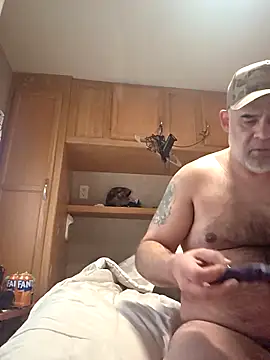 Snapshot of DeeBestEver chatting on 02/10/26, 10:25 DeeBestEver online show from 02/10/26, 10:25