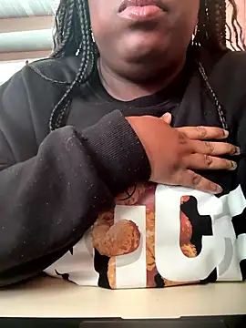 Snapshot of nanaisbackk chatting on 01/12/26, 10:53 nanaisbackk online show from 01/12/26, 10:53