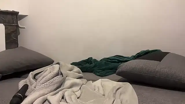 Snapshot of nanaisbackk chatting on 03/08/26, 07:39 nanaisbackk online show from 03/08/26, 07:39