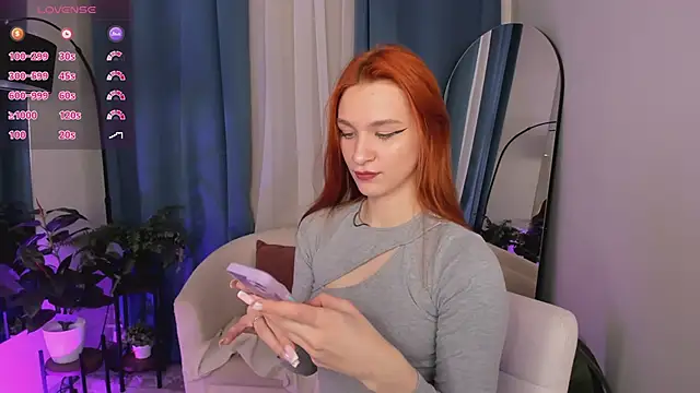 Snapshot of PollyMayer chatting on 06/18/26, 08:35 PollyMayer online show from 06/18/26, 08:35