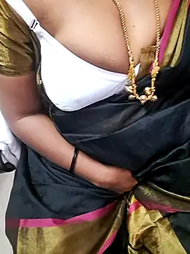 Tamil Ammani online show from 10/17/25, 04:42