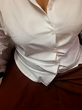 Snapshot of Tamil_Ammani chatting on 01/19/26, 03:54 Tamil Ammani online show from 01/19/26, 03:54