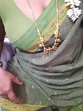 Snapshot of Tamil_Ammani chatting on 03/04/26, 11:11 Tamil Ammani online show from 03/04/26, 11:11