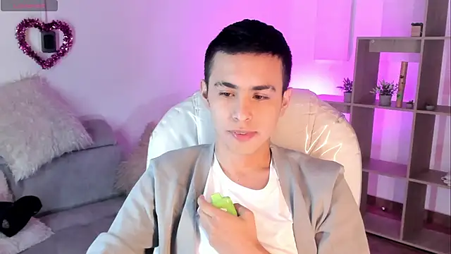 Snapshot of Nyko_ds chatting on 02/11/26, 04:39 Nyko ds online show from 02/11/26, 04:39