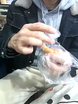 Snapshot of chougegg0214 chatting on 01/08/26, 01:30 chougegg0214 online show from 01/08/26, 01:30