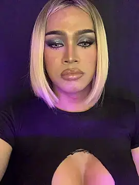 Snapshot of Kessey_Herera chatting on 02/14/26, 05:10 Kessey Herera online show from 02/14/26, 05:10