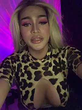 Snapshot of Kessey_Herera chatting on 03/15/26, 11:00 Kessey Herera online show from 03/15/26, 11:00