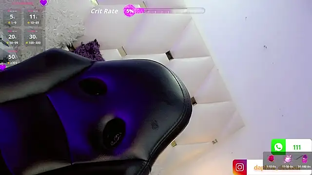 Snapshot of Daphnne_XXX chatting on 11/16/25, 07:52 Daphnne XXX online show from 11/16/25, 07:52