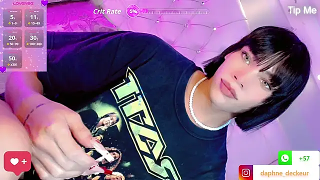 Snapshot of Daphnne_XXX chatting on 11/25/25, 07:36 Daphnne XXX online show from 11/25/25, 07:36