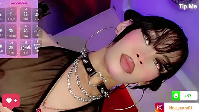 Snapshot of Daphnne_XXX chatting on 12/14/25, 07:29 Daphnne XXX online show from 12/14/25, 07:29