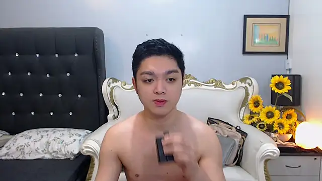 Snapshot of JayKarLo chatting on 10/09/25, 02:15 JayKarLo online show from 10/09/25, 02:15