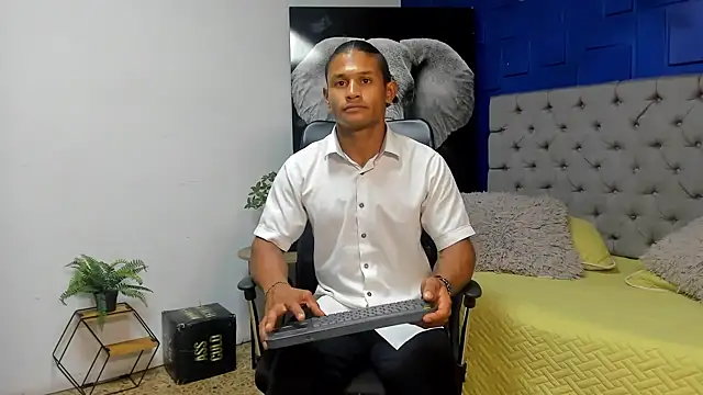 casike1 online show from 10/07/25, 11:35