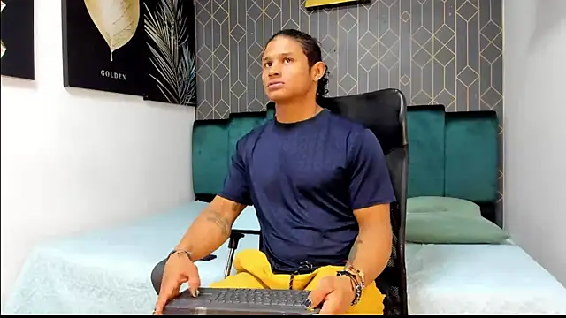 casike1 online show from 12/04/25, 12:20