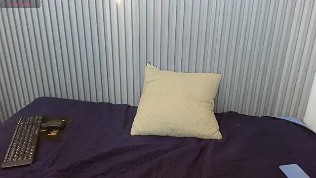StiwenTwink online show from 04/15/26, 07:58