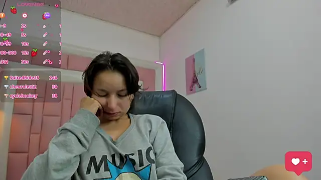 Klaret Toy online show from 11/07/25, 12:49