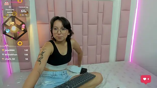 Klaret Toy online show from 04/28/26, 02:27