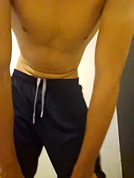 Snapshot of Sasu88_2 chatting on 10/04/25, 05:27 Sasu88 2 online show from 10/04/25, 05:27