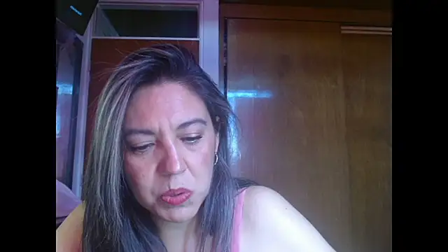 XxAntonellaxxx online show from 11/18/25, 04:33