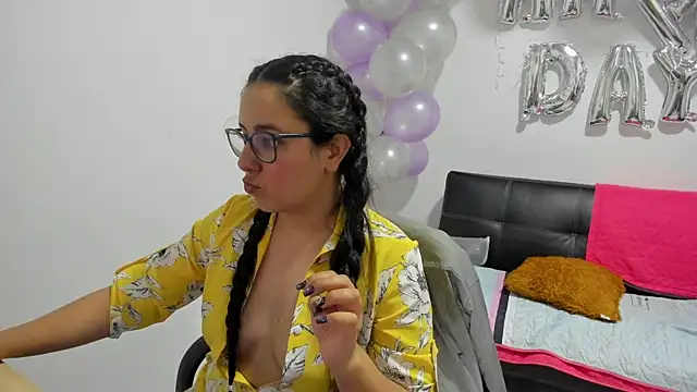 Venus cat  online show from 11/12/25, 02:34