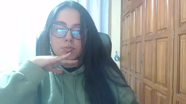 Snapshot of Venus_cat_ chatting on 01/13/26, 10:59 Venus cat online show from 01/13/26, 10:59