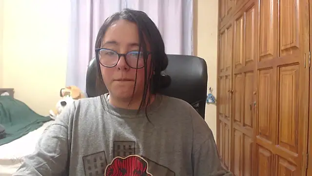 Snapshot of Venus_cat_ chatting on 02/06/26, 12:26 Venus cat online show from 02/06/26, 12:26