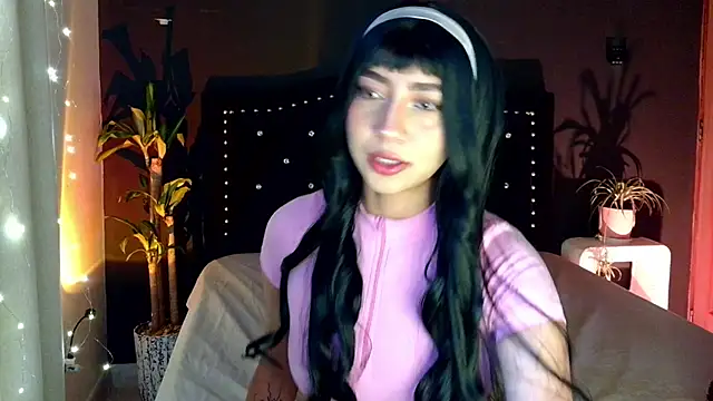 Snapshot of emma_web_ chatting on 04/17/26, 03:48 emma web online show from 04/17/26, 03:48