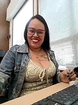 Italia 12 online show from 12/02/25, 02:01