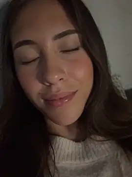 Snapshot of fanyabbey chatting on 12/18/25, 08:42 fanyabbey online show from 12/18/25, 08:42