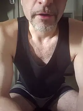 Snapshot of Curious9884 chatting on 10/02/25, 12:39 Curious9884 online show from 10/02/25, 12:39