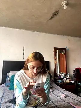 imariahot online show from 10/07/25, 02:47