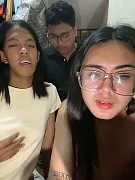 Snapshot of yurie_hardfuck chatting on 11/03/25, 03:24 yurie hardfuck online show from 11/03/25, 03:24