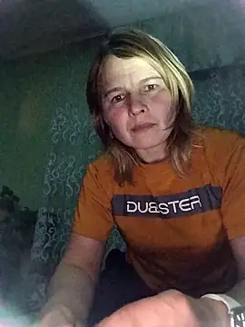 Snapshot of Masha412111 chatting on 02/09/26, 04:11 Masha412111 online show from 02/09/26, 04:11