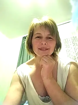 Snapshot of Masha412111 chatting on 03/23/26, 10:03 Masha412111 online show from 03/23/26, 10:03