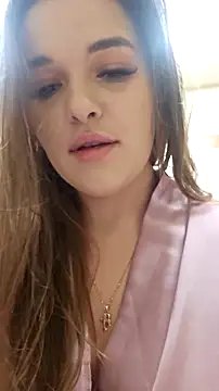 Snapshot of EmilyWhispers chatting on 02/10/26, 07:40 EmilyWhispers online show from 02/10/26, 07:40