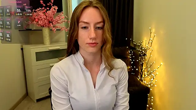 Snapshot of GoldenRose_ chatting on 04/23/26, 12:40 GoldenRose online show from 04/23/26, 12:40