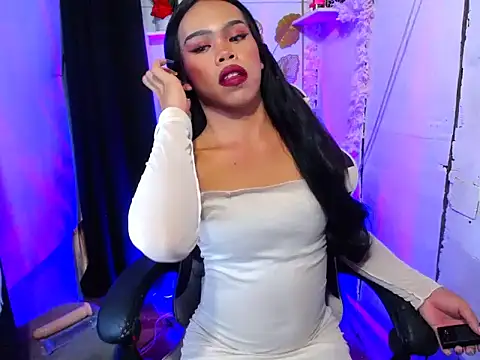 Snapshot of ella_foxtrot chatting on 03/18/26, 06:16 ella foxtrot online show from 03/18/26, 06:16