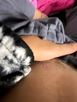 Snapshot of porca05_ chatting on 10/06/25, 09:40 porca05 online show from 10/06/25, 09:40