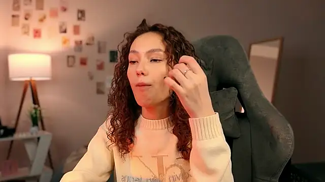 branchwithflowerss online show from 10/16/25, 01:01