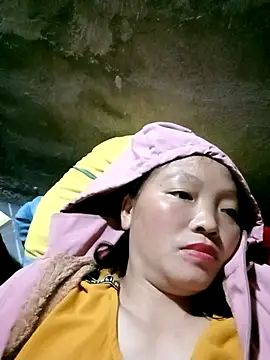 Minkine022 online show from 10/28/25, 01:03