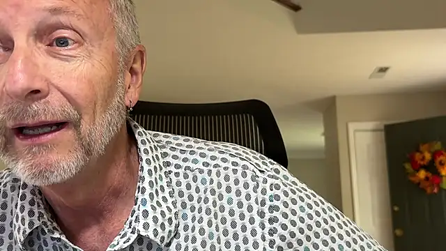 ApolloThrust online show from 10/21/25, 08:20