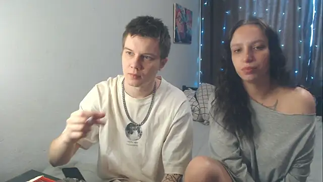 Snapshot of Mark_and_Wendy chatting on 05/01/26, 05:23 Mark and Wendy online show from 05/01/26, 05:23