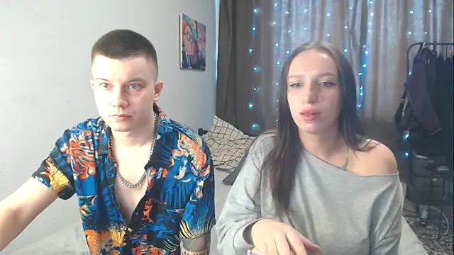 Snapshot of Mark_and_Wendy chatting on 05/07/26, 05:02 Mark and Wendy online show from 05/07/26, 05:02