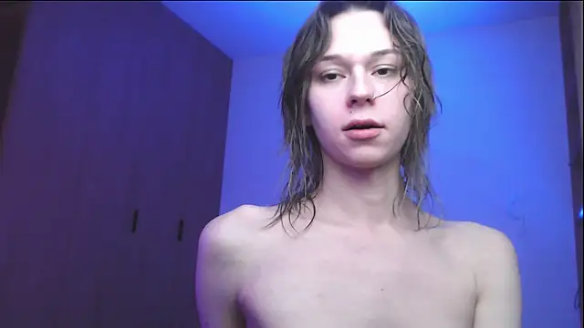 Snapshot of SophieDiamond_Xx chatting on 12/20/25, 09:16 SophieDiamond Xx online show from 12/20/25, 09:16
