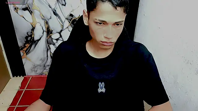 Snapshot of Im_david02 chatting on 02/16/26, 12:45 Im david02 online show from 02/16/26, 12:45