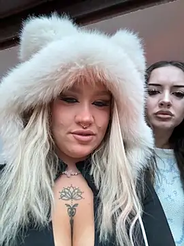 RollDolls online show from 12/19/25, 05:03